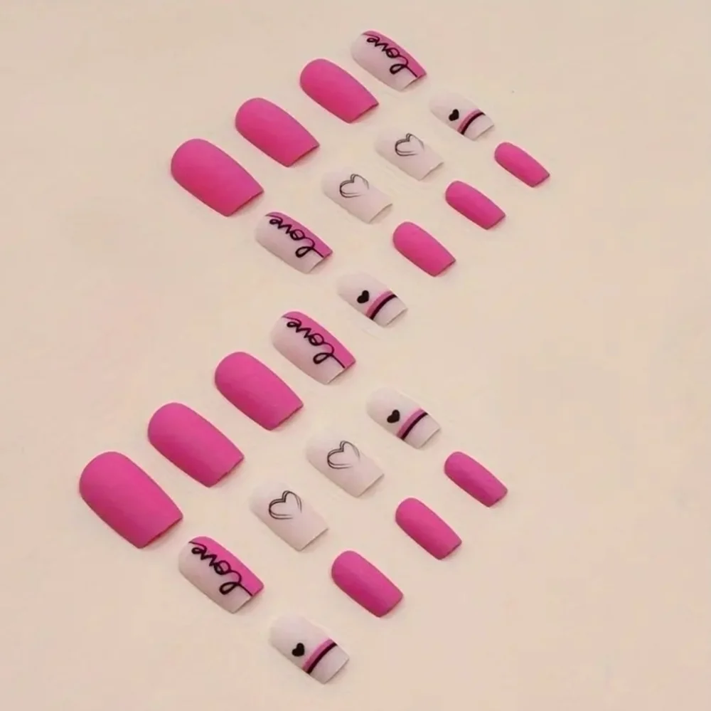 24 Pieces Fake Press On Nails